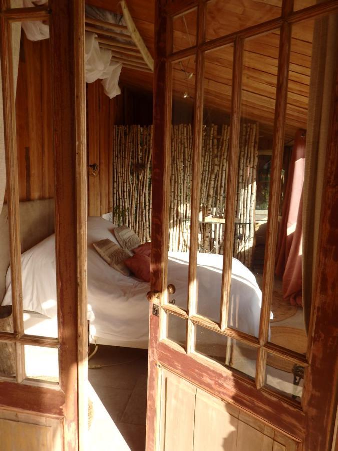 Bed and Breakfast Le p'tit nid de Gabriel à Les Touches-de-Périgny Extérieur photo